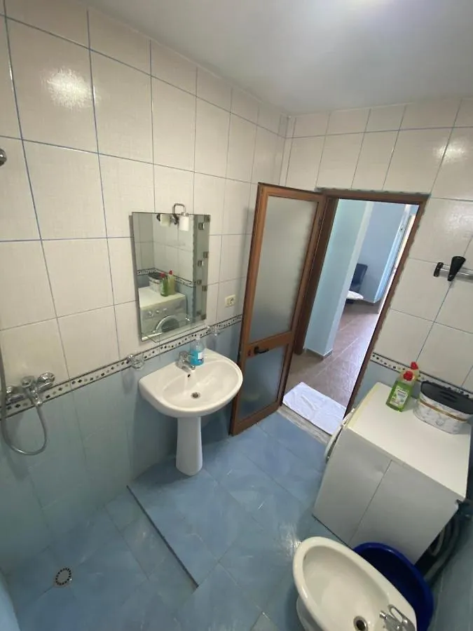 White & Blue Apartment'S Golem  Apartament