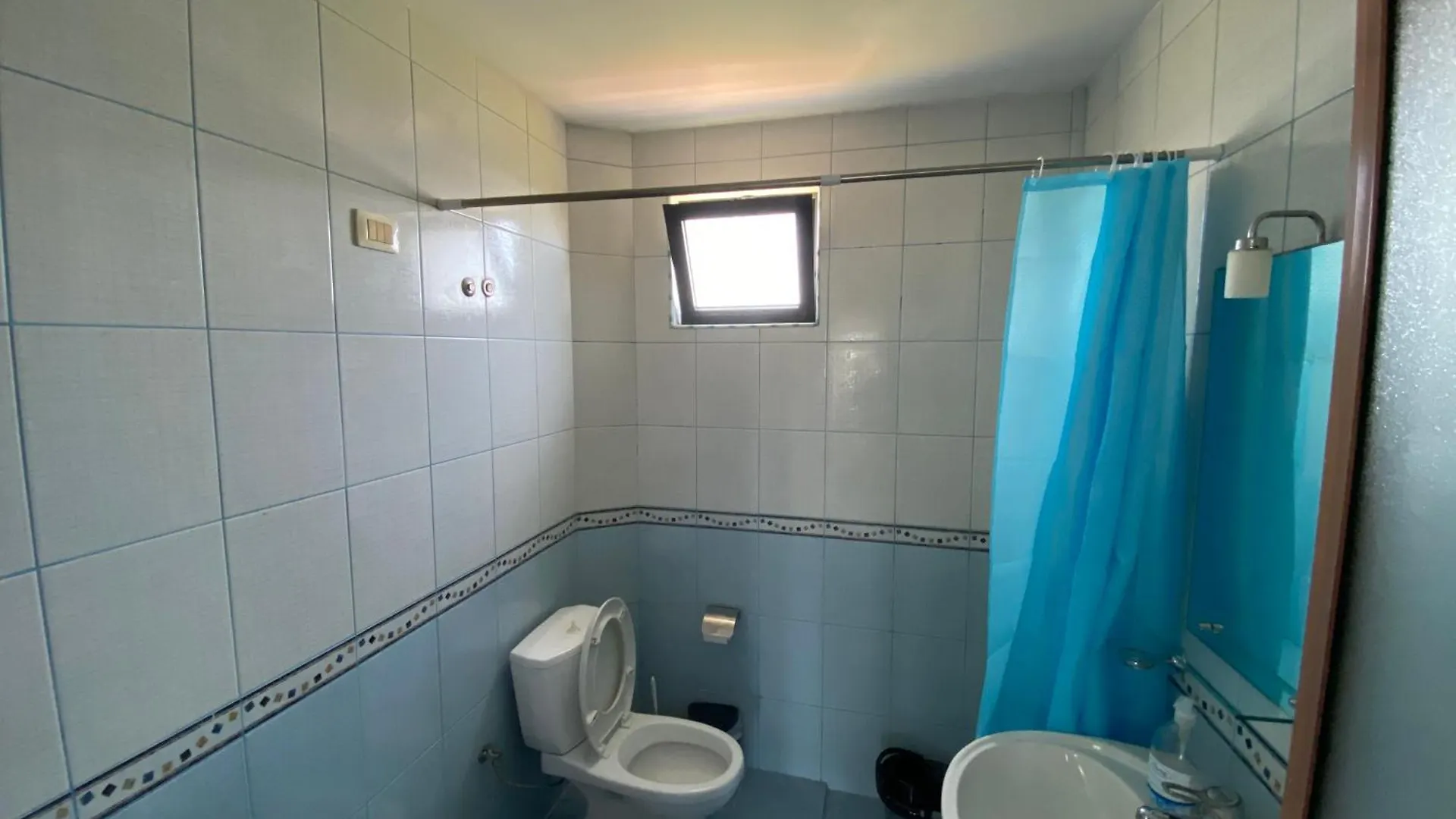 White & Blue Apartment'S Golem  0*, Golem (Tirana)